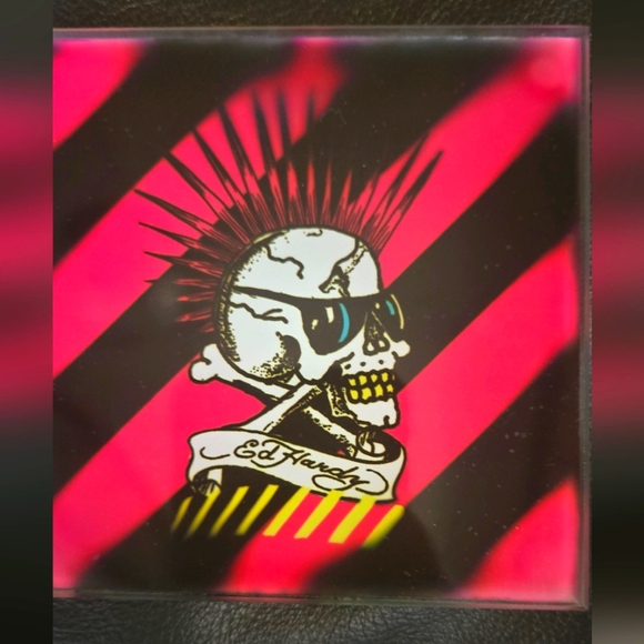 Ed Hardy Glass Skull Coasters - Pink and Black - Picture 7 of 9